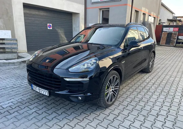 Porsche Cayenne cena 207870 przebieg: 102000, rok produkcji 2016 z Kraków małe 92